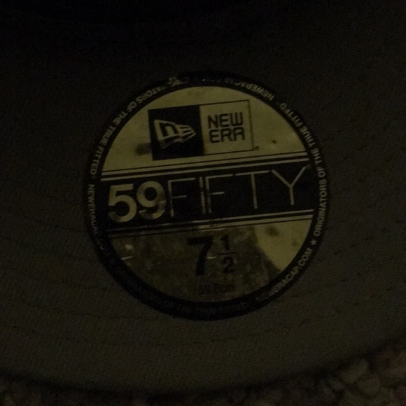 Hat - Picture 3 of 3